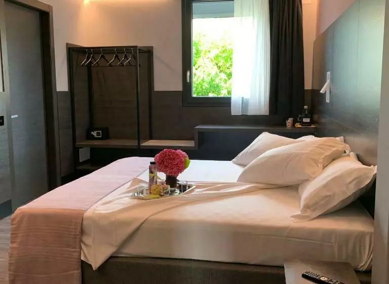 پانسیون Nac Suites