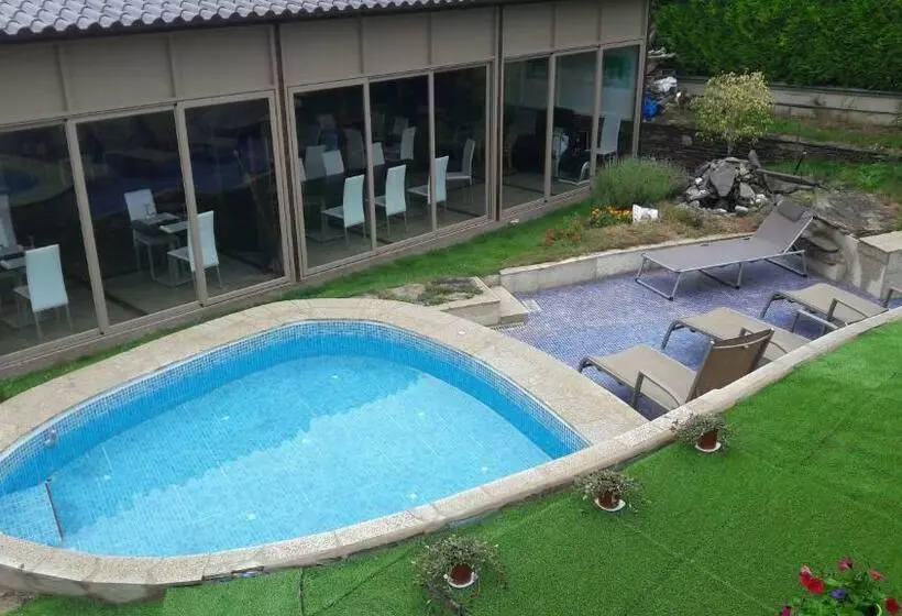 Albergue Turistico Salceda