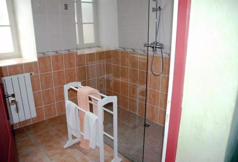 Aamiaismajoitus (B&B) Chambres D Hotes Les Douves