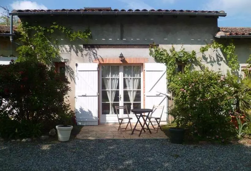 Aamiaismajoitus (B&B) Chambres D Hotes Les Douves