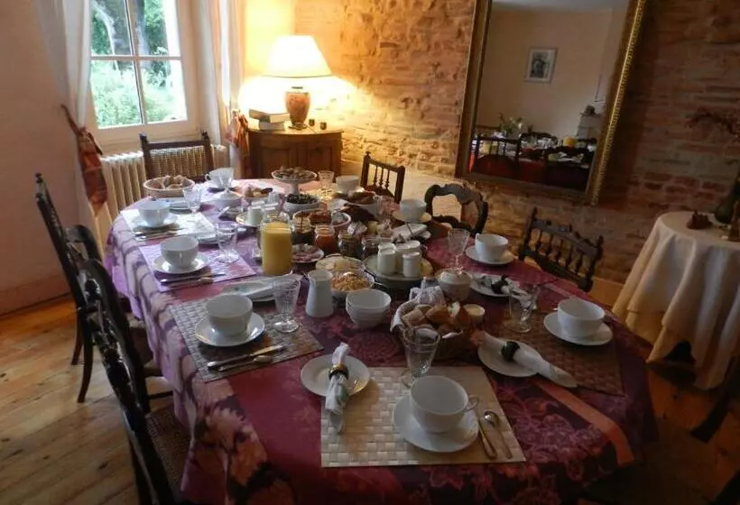 Aamiaismajoitus (B&B) Chambres D Hotes Les Douves