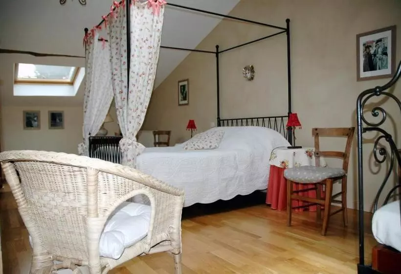 Aamiaismajoitus (B&B) Chambres D Hotes Les Douves