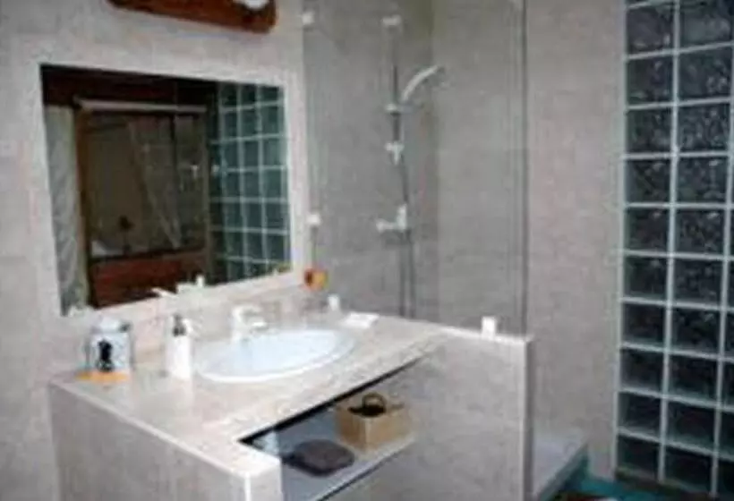 Aamiaismajoitus (B&B) Chambres D Hotes Les Douves