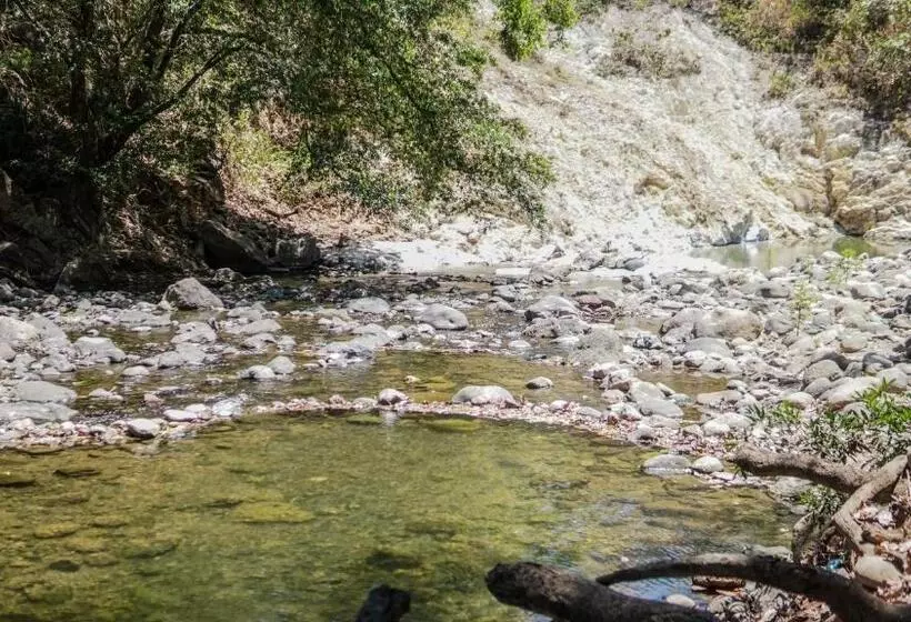 Aamiaismajoitus (B&B) Poza Blanca Lodge