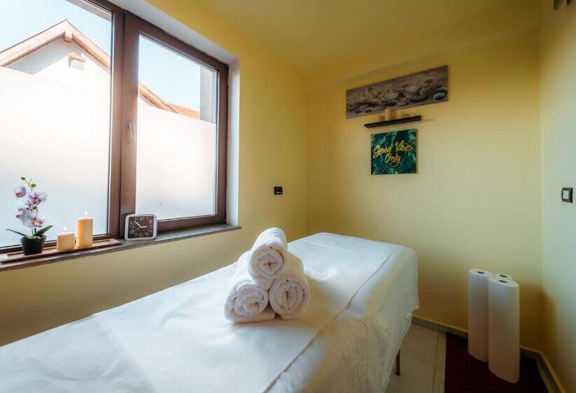 هتل Aqua Thermal Spa