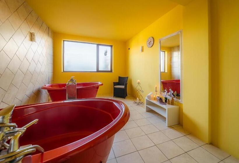 هتل Aqua Thermal Spa