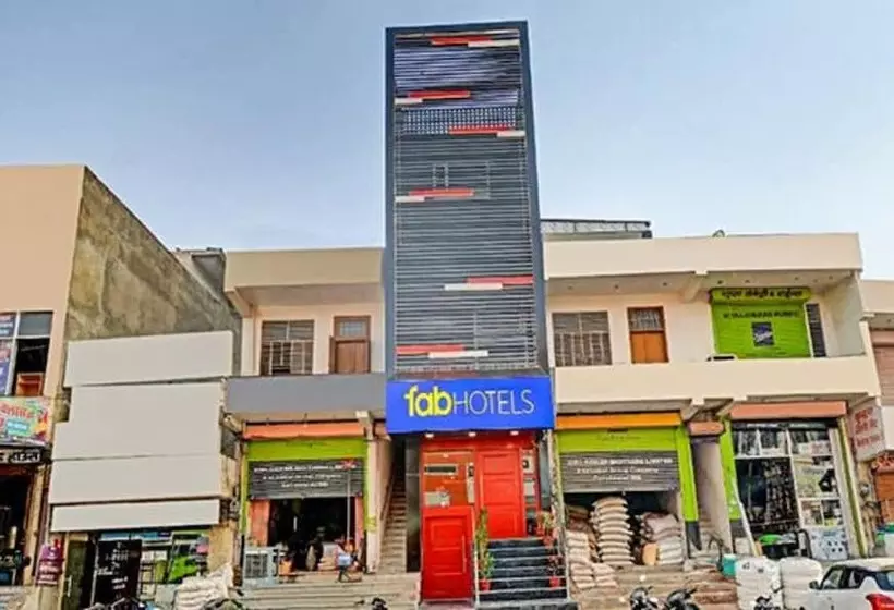 Fabhotel Indian Tulip