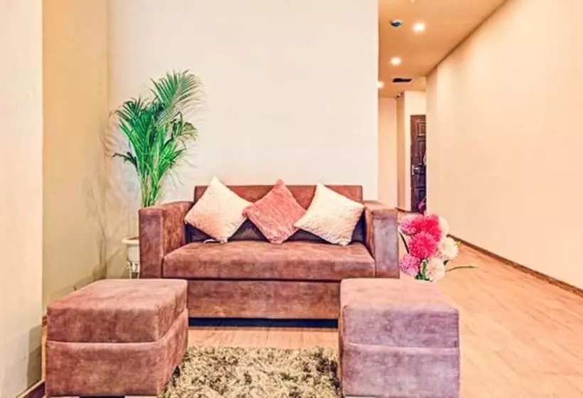 Fabhotel Indian Tulip