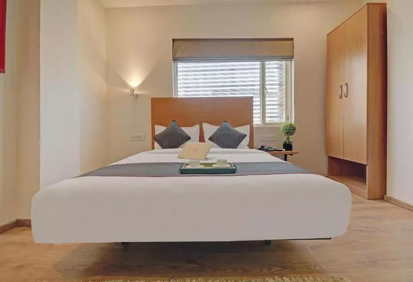 Fabhotel Indian Tulip