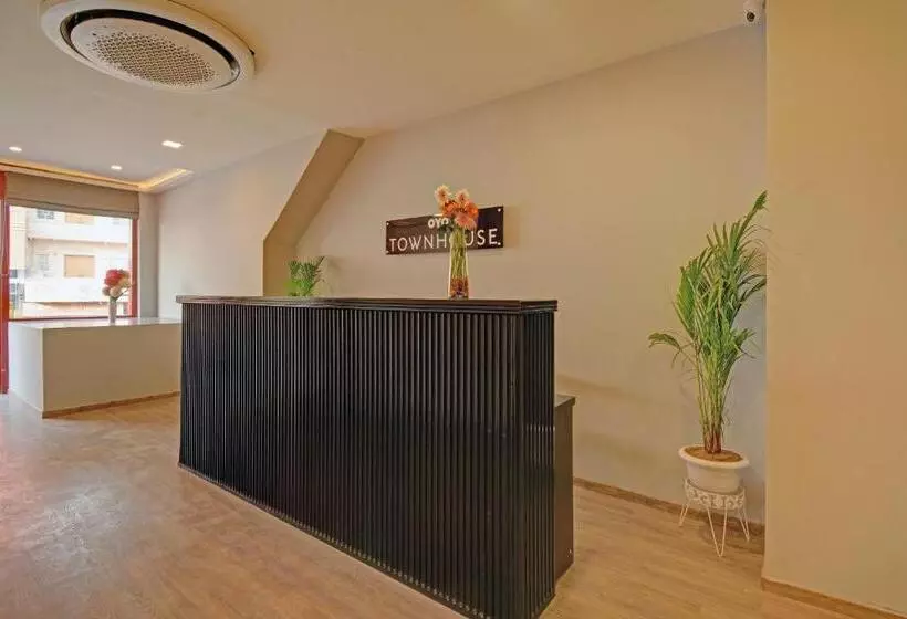 Fabhotel Indian Tulip