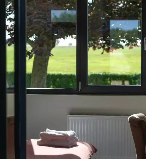 ホテル L Aérodrome De La Baie De Somme