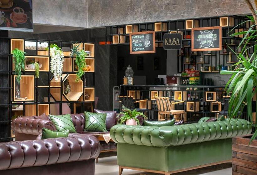 هتل Marinn Deluxe