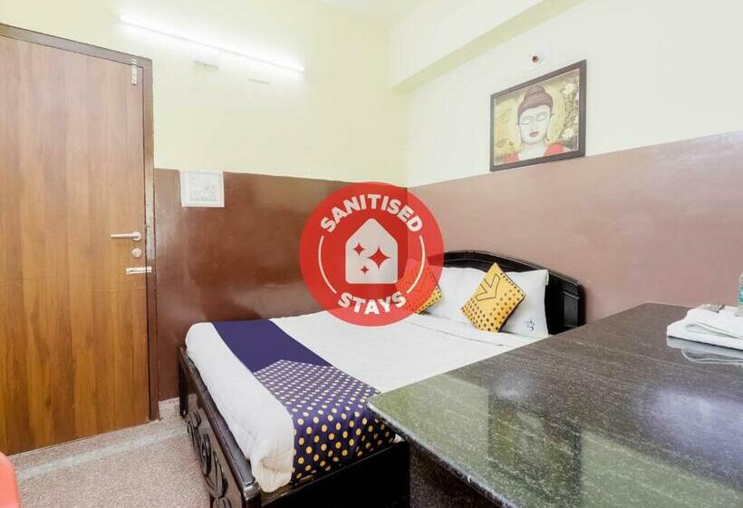 호텔 Spot On 78907 Sai Palace Inn