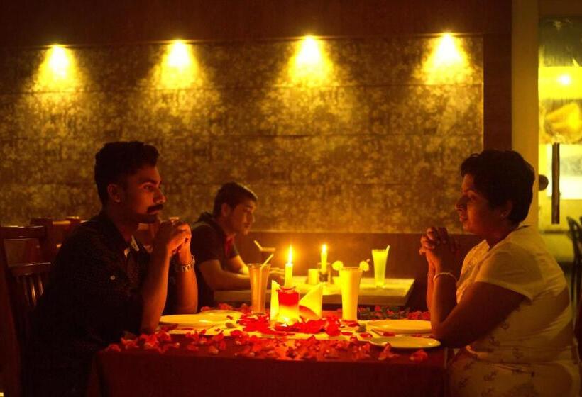 Hotell Wayanad Square