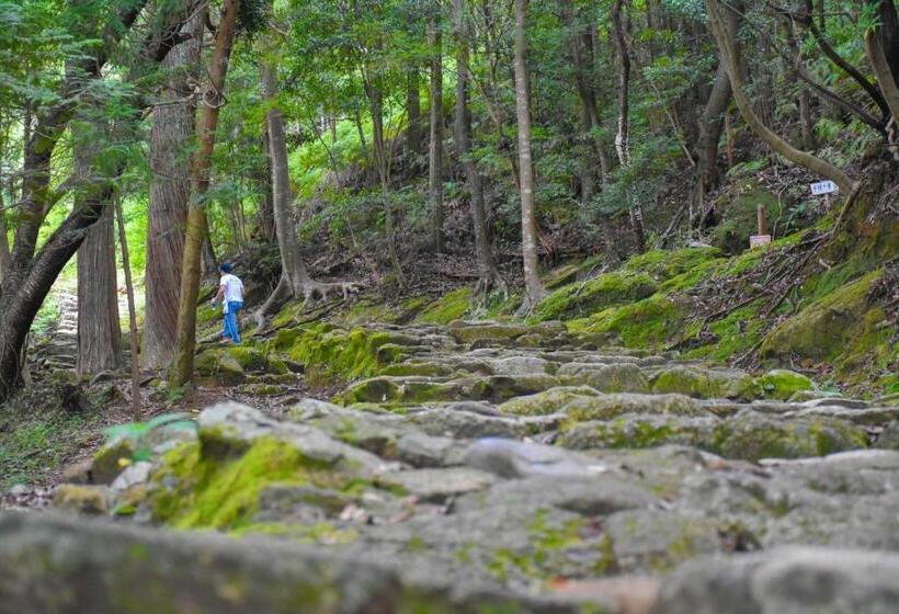 بنسيون Shingu Guest House 奏