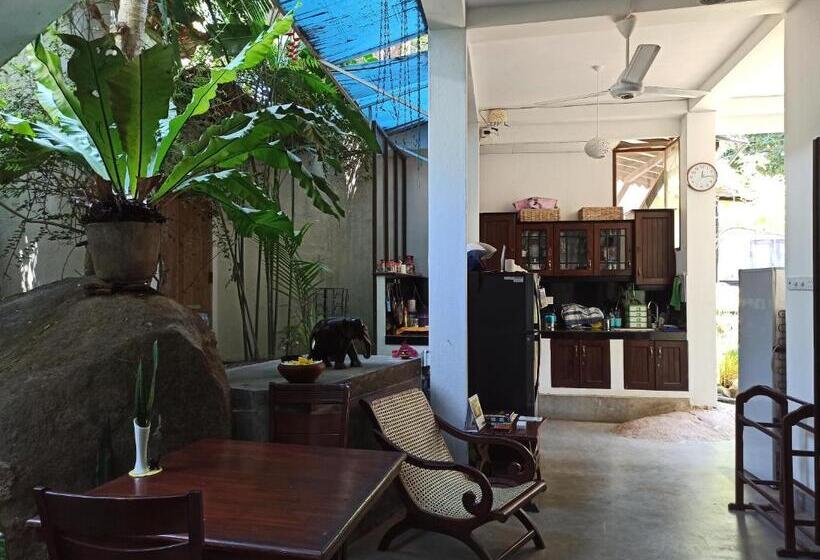 צימר Butterfly Jewel