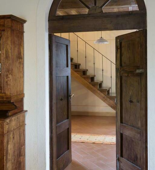 ホテル Agriturismo Cerreto