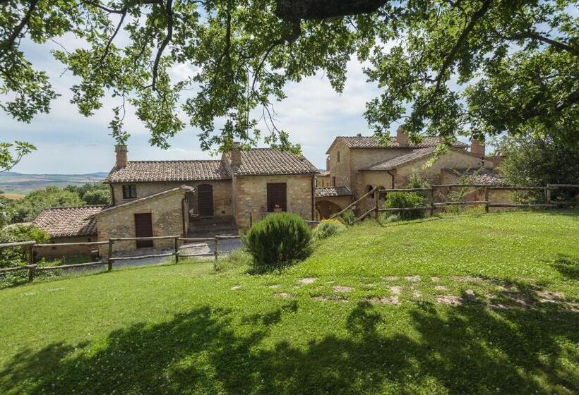 ホテル Agriturismo Cerreto