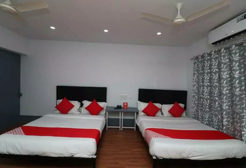 هتل Vaccinated Staff- Oyo 28262 Signature Homes