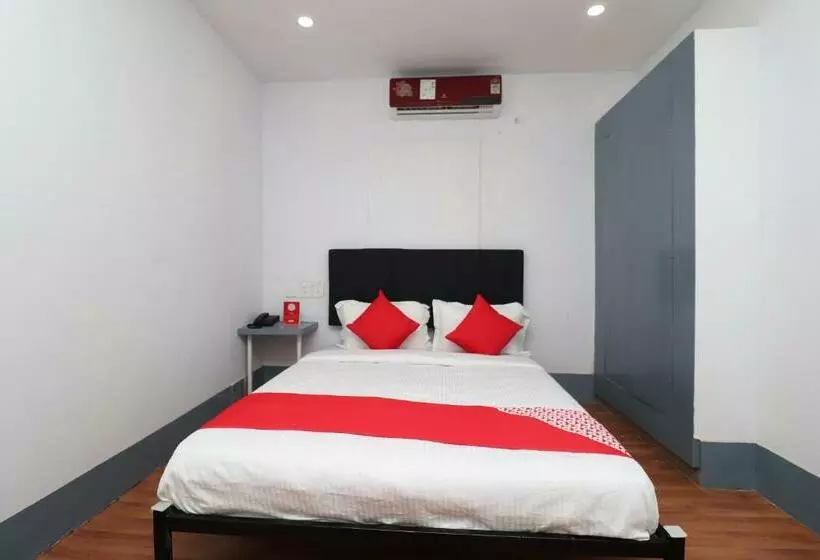 هتل Vaccinated Staff- Oyo 28262 Signature Homes