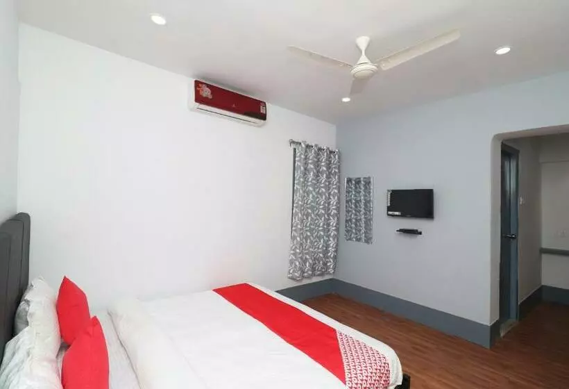 هتل Vaccinated Staff- Oyo 28262 Signature Homes