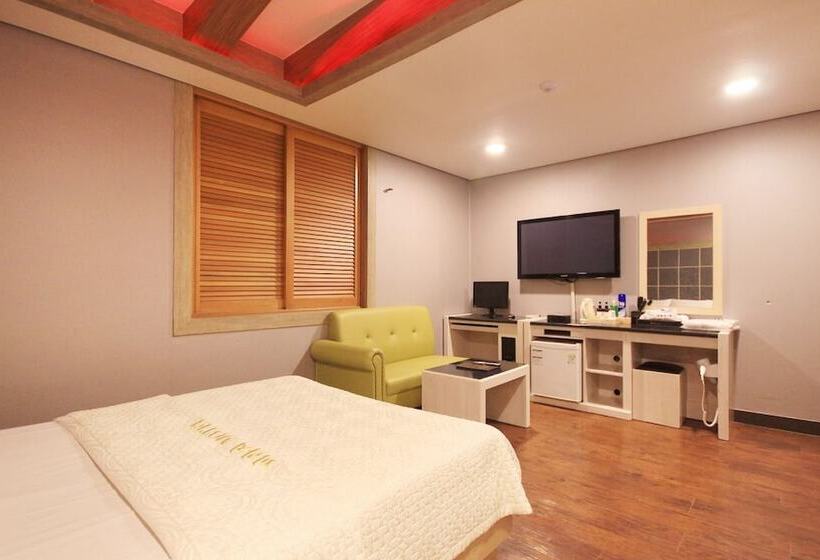 Отель Dongdaegu Station Eastern