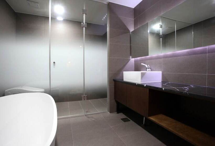 בית מלון כפרי Suwon Yeongtong Bali