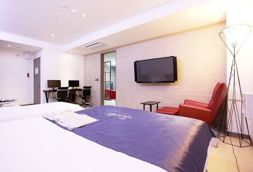 בית מלון כפרי Suwon Yeongtong Bali