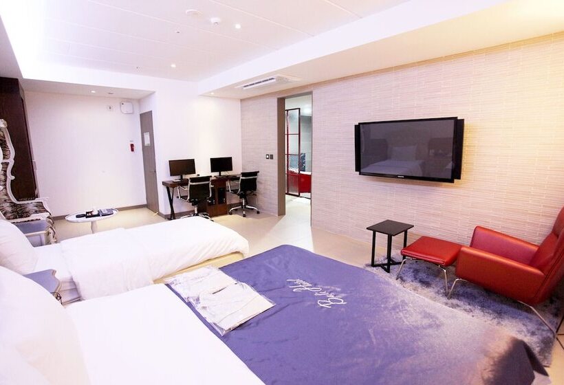 בית מלון כפרי Suwon Yeongtong Bali