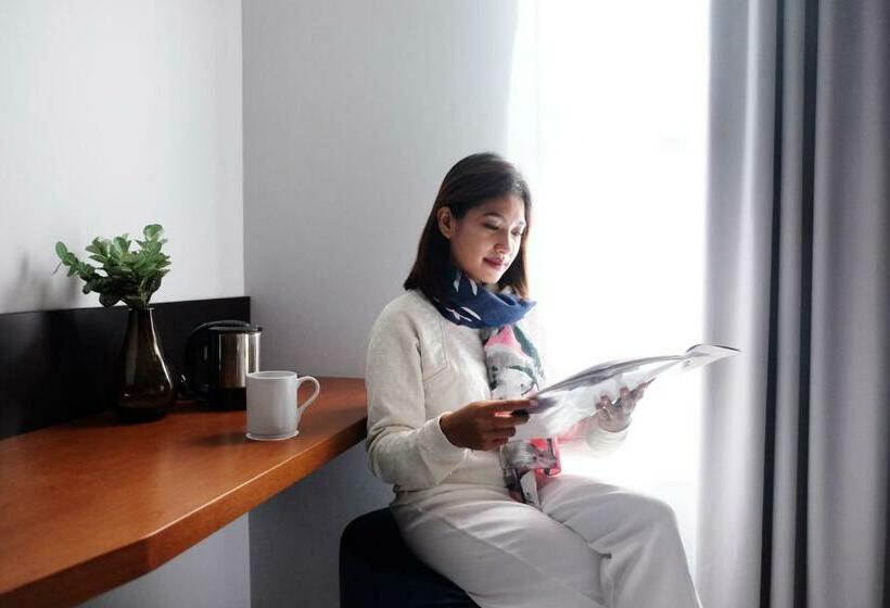 בית מלון כפרי Youstay Semarang By Sinergi