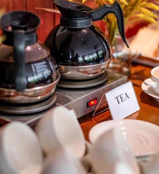 בית מלון כפרי Youstay Semarang By Sinergi