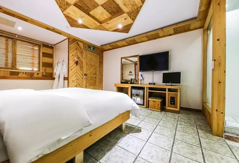 Motelli Eumseong Romy And Julie