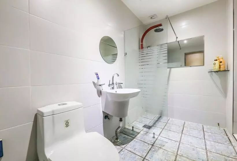 Motelli Eumseong Romy And Julie