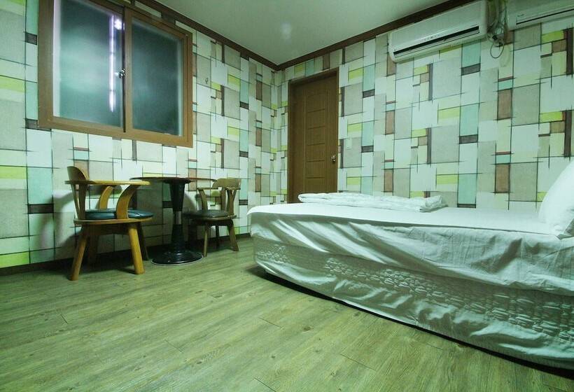 汽车旅馆  Gumi Bonggokdong King