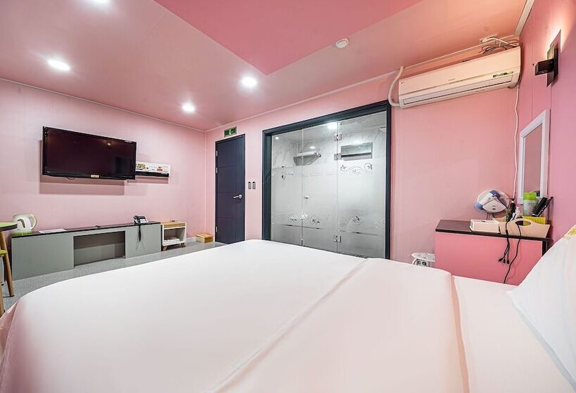 Мотель Gwangju Namjongmyeon Renaissance