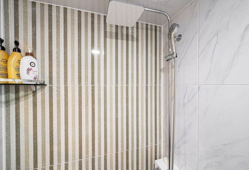 Мотель Gwangju Namjongmyeon Renaissance