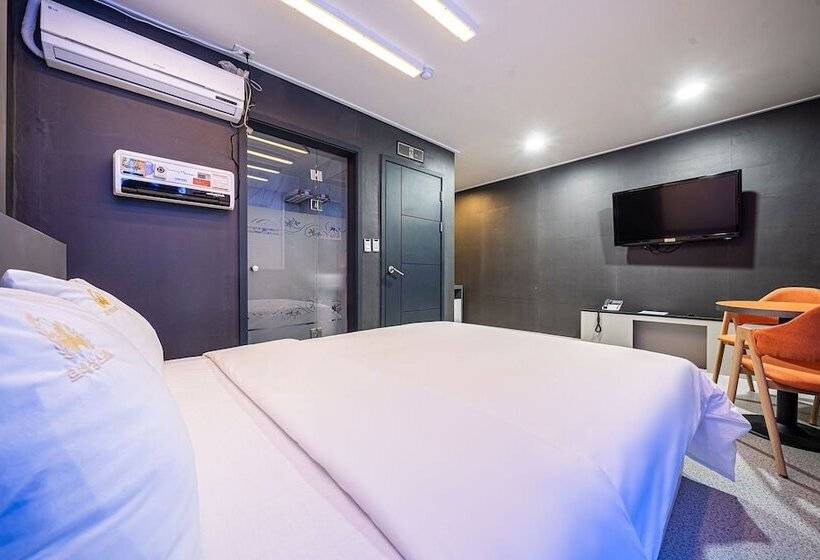 Мотель Gwangju Namjongmyeon Renaissance