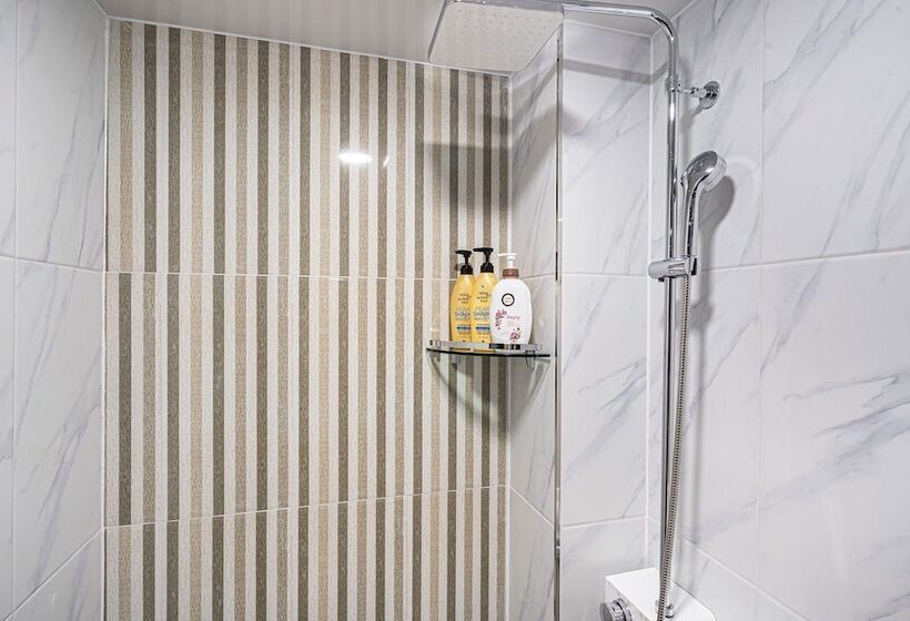 Мотель Gwangju Namjongmyeon Renaissance