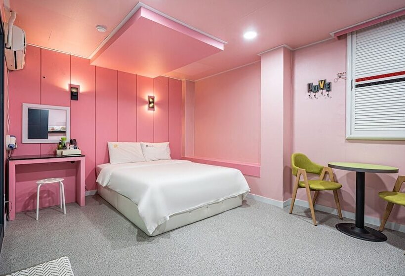 Мотель Gwangju Namjongmyeon Renaissance