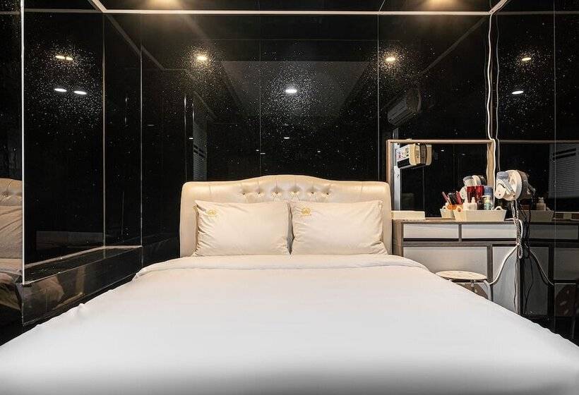 Мотель Gwangju Namjongmyeon Renaissance