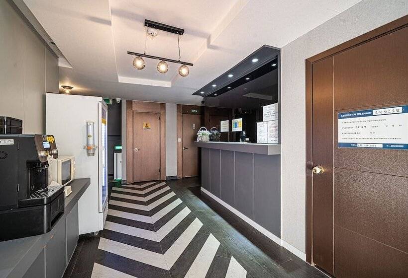 Мотель Gwangju Namjongmyeon Renaissance