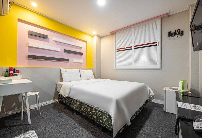 Мотель Gwangju Namjongmyeon Renaissance