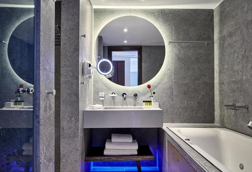 בית מלון כפרי Atlantica Caldera Palace