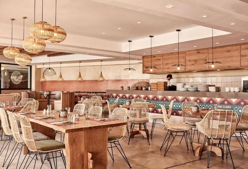 בית מלון כפרי Atlantica Caldera Palace