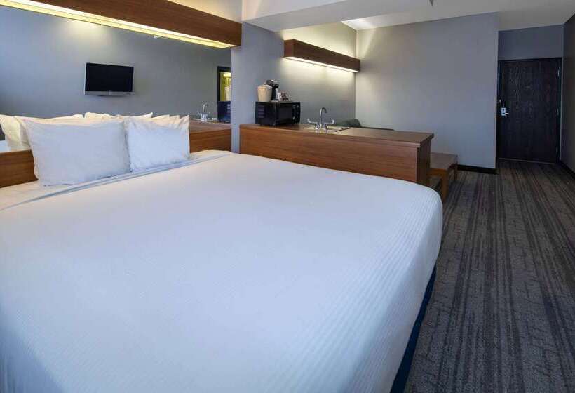 هتل Baymont By Wyndham Las Vegas South Strip