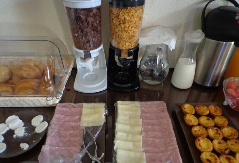 Отель Casa João Chagas Guesthouse, Constância