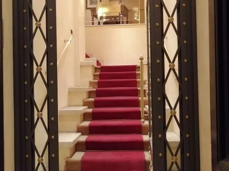 هتل Colosseo Studio Suite