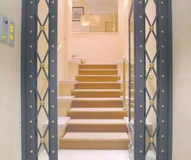 هتل Colosseo Studio Suite