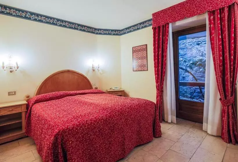 ホテル Courmayeur