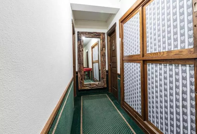 ホテル Courmayeur